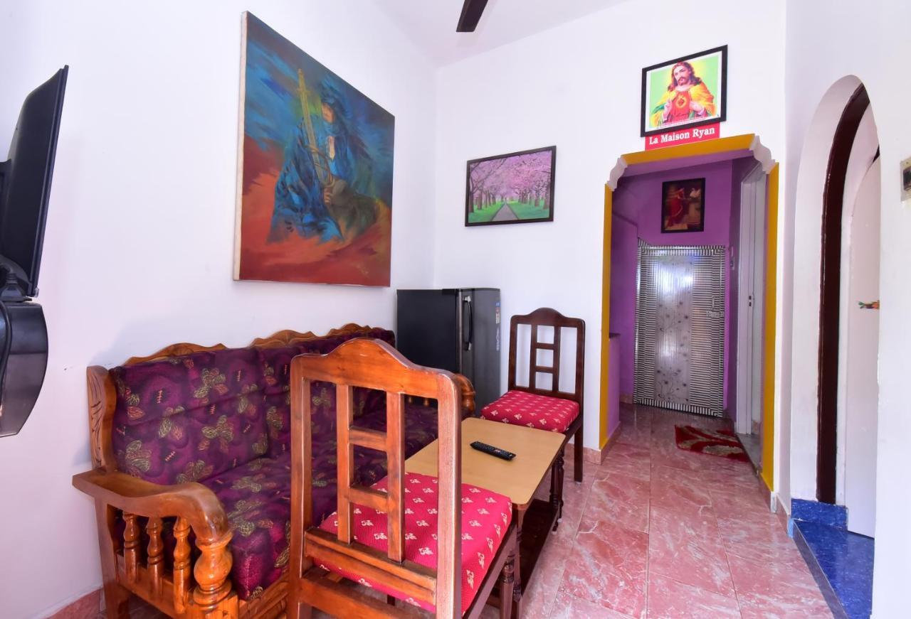 Villa Betty Beach Front Pondicherry Bagian luar foto